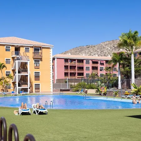 Mar Pool View شقة *